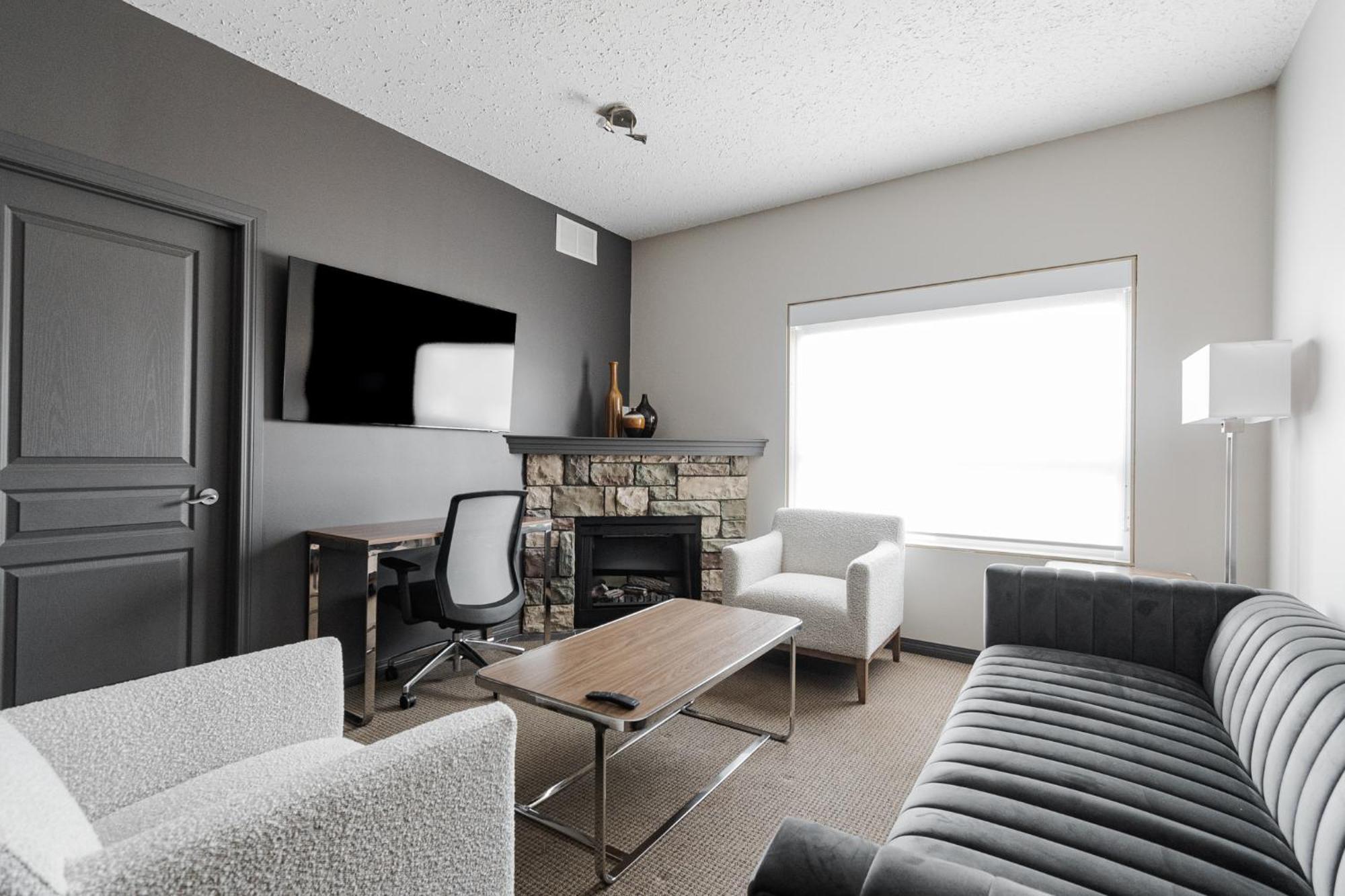 Premier Residence - Fort Mcmurray Buitenkant foto
