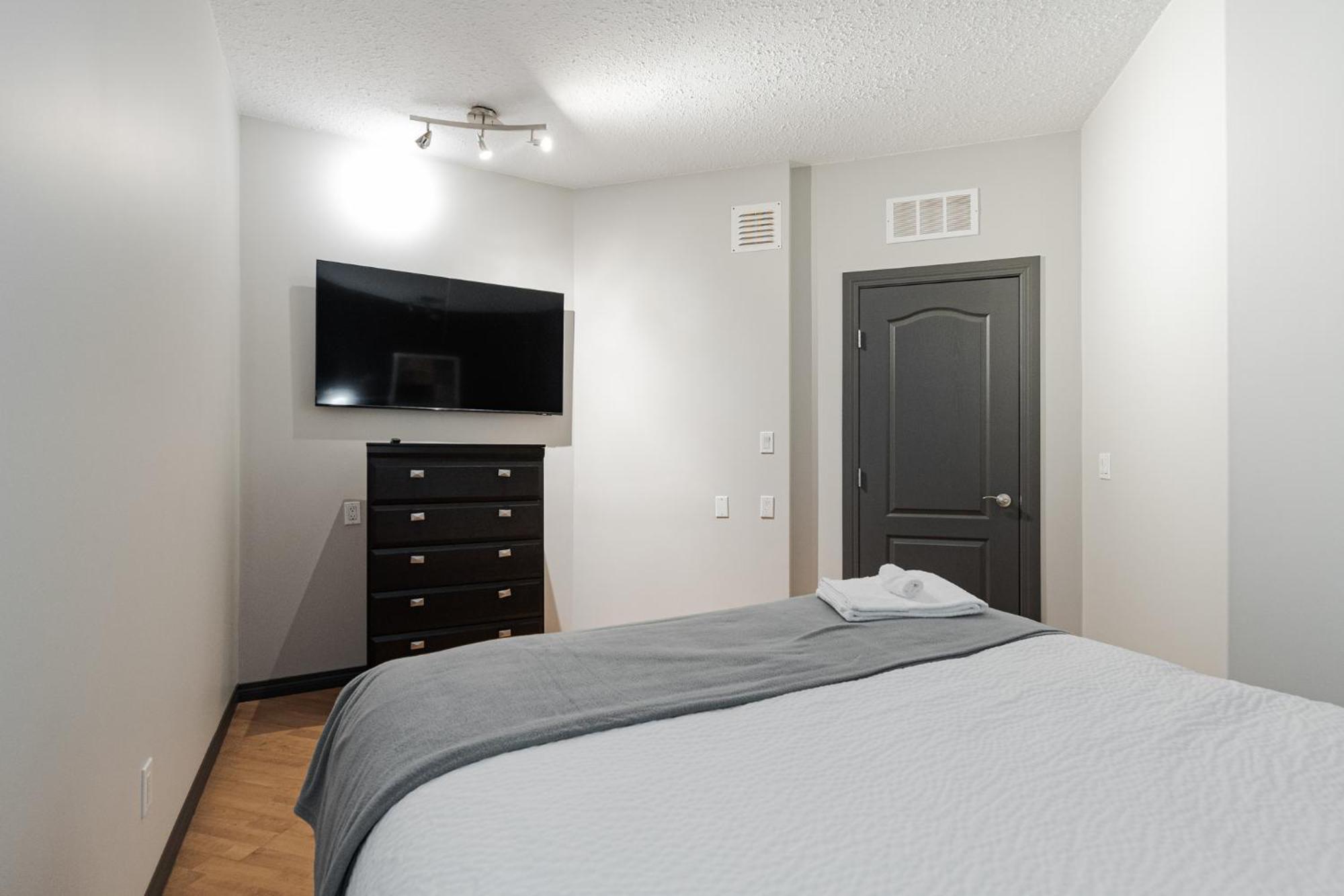 Premier Residence - Fort Mcmurray Buitenkant foto